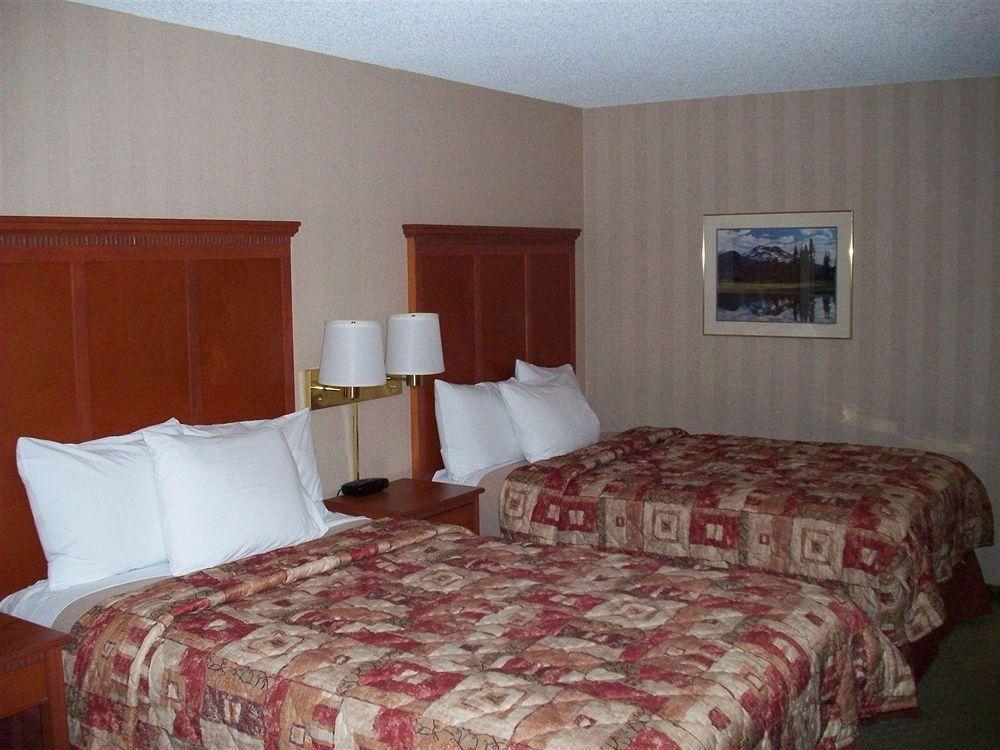 Red Lion Inn & Suites Deschutes River - Bend Exteriör bild
